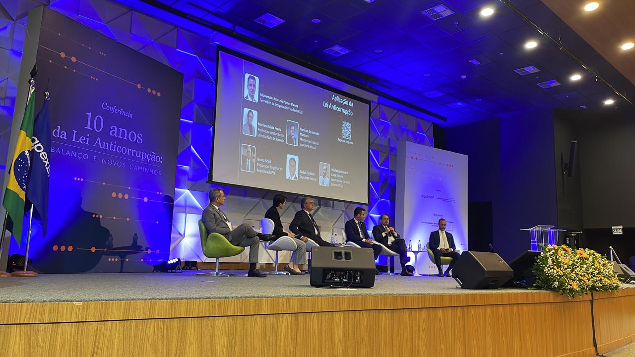 AGE participa de evento da CGU sobre os 10 anos da Lei Anticorro