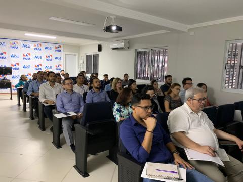  Auditores participam de videoconferência com o TCU sobre auditorias operacionais